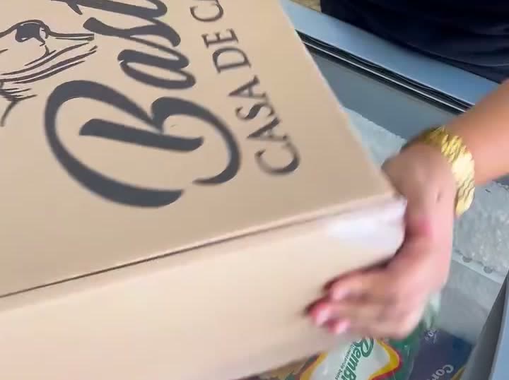 Caixa do kit da Casa de Carnes Bastos